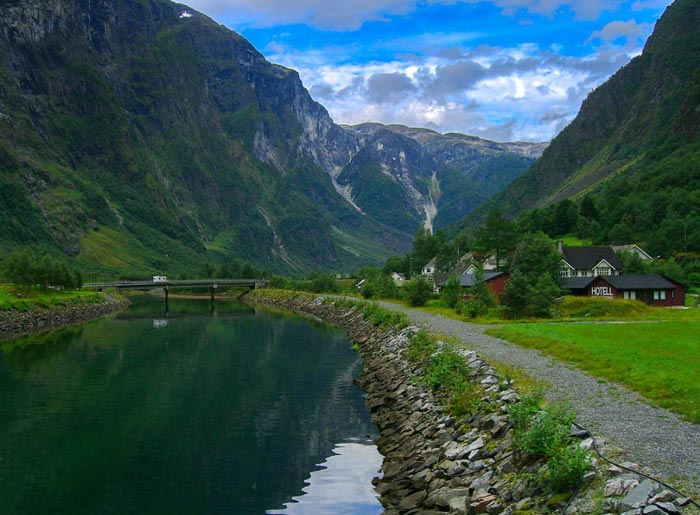 تصاویر و عکس های دیدنی از طبیعت شبیان داشت و گفت انگیز کشور نروژ