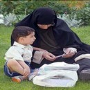 چرا پسران ایرانی مامانی‌اند؟
