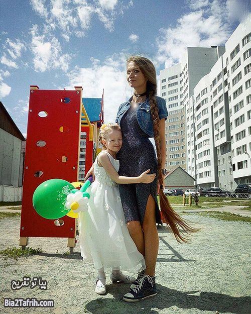 تصاویر و عکس های جالب و دیدنی و دیدنی از مو بلندترین دختر دیدنی و زیبای جهان در کشور روسیه