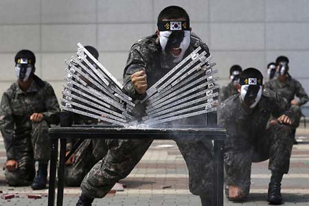 تمرین نیروهای ویژه ارتش کره جنوبی در سئول